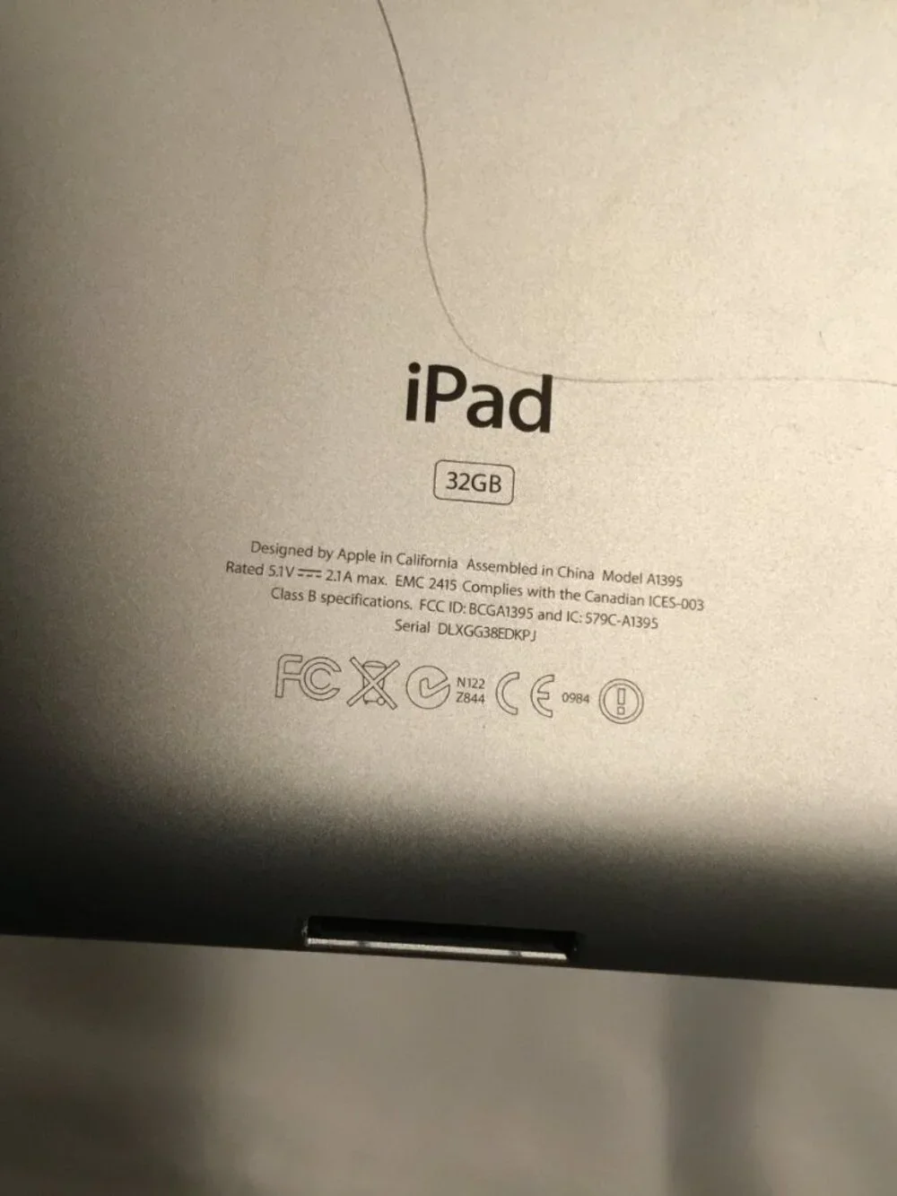 Apple iPad 2nd Gen 32GB Wi-Fi, 9.7in Black /Silver A1395 MINT SCREEN